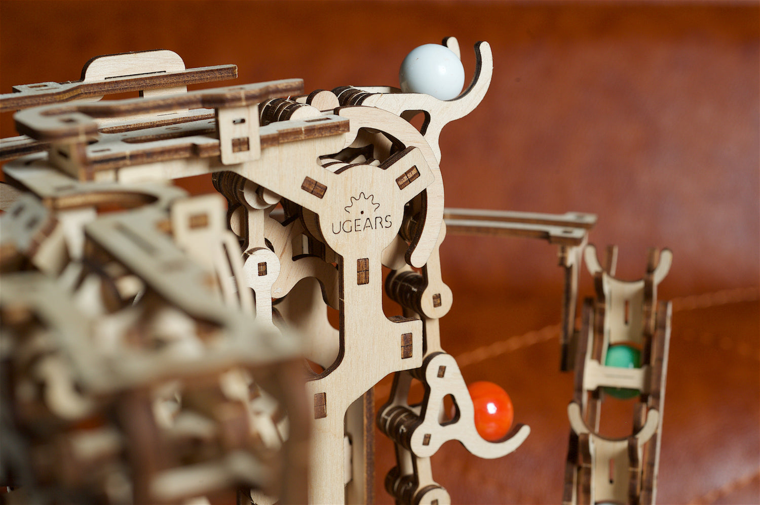  Ugears - Marble Run Chain Hoist Model Kit