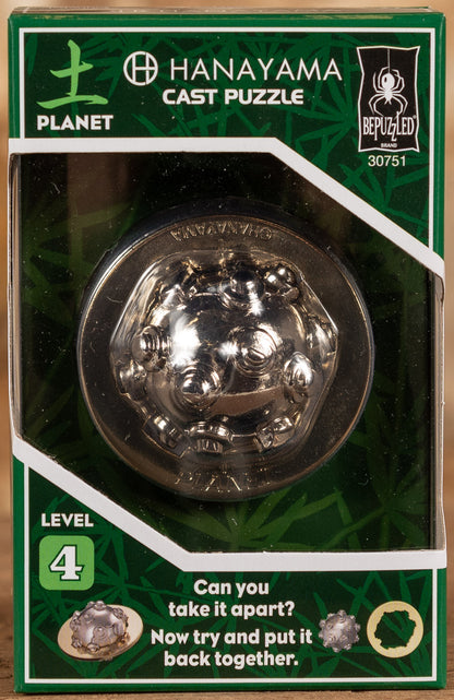  Hanayama Cast Puzzle - Level 4 - Planet
