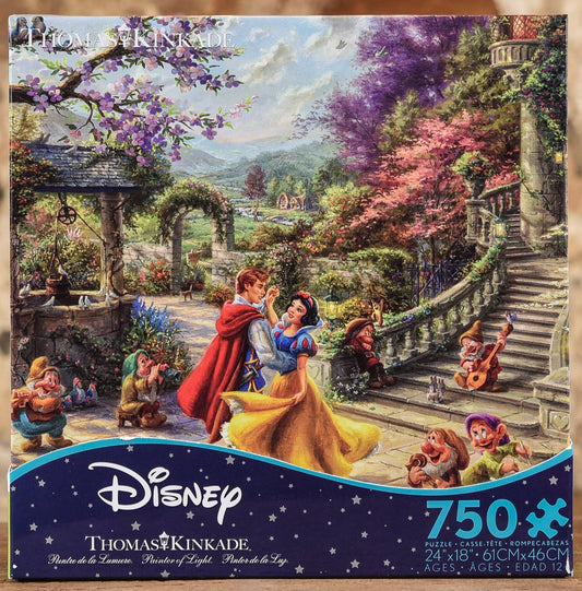  Disney's Snow White - 750 Piece Puzzle