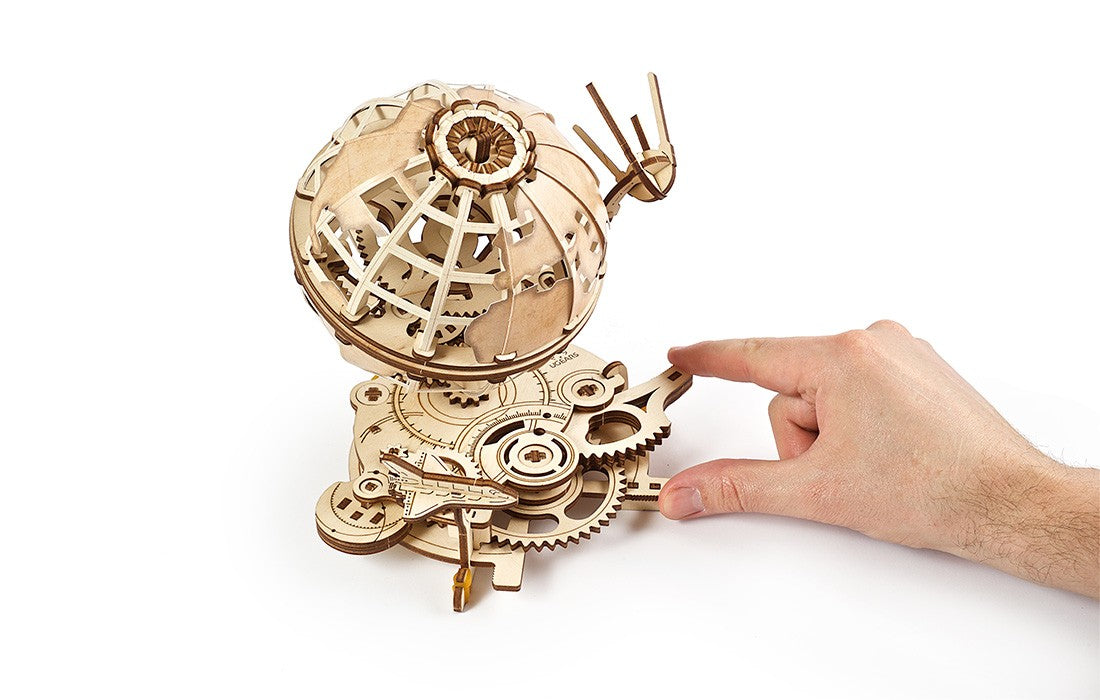  Ugears - Globe Mechanical Model Kit