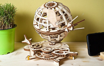  Ugears - Globe Mechanical Model Kit