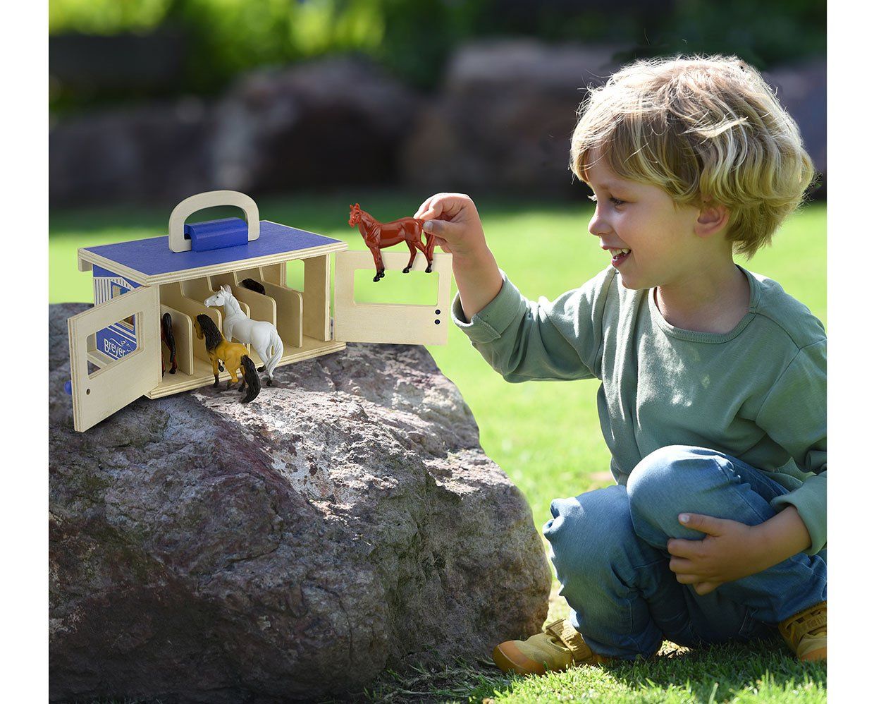  Stablemates - Breyer Farms Wooden Carry Stable