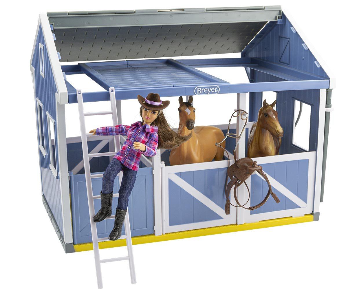  Classics - Deluxe Country Stable With Horse & Wash Stall (retired)